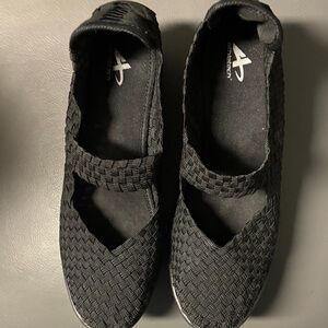 Athletech Black Woven Wedges